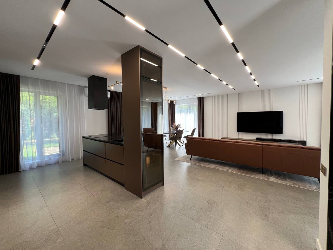 Гореничі Приватний Будинок з дизайнерським ремонтом - Зображення 15