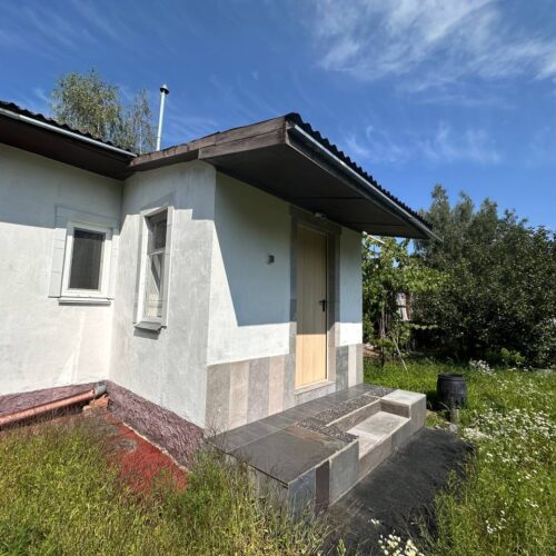 Одноповерховий будинок з ремонтом c. Блиставиця