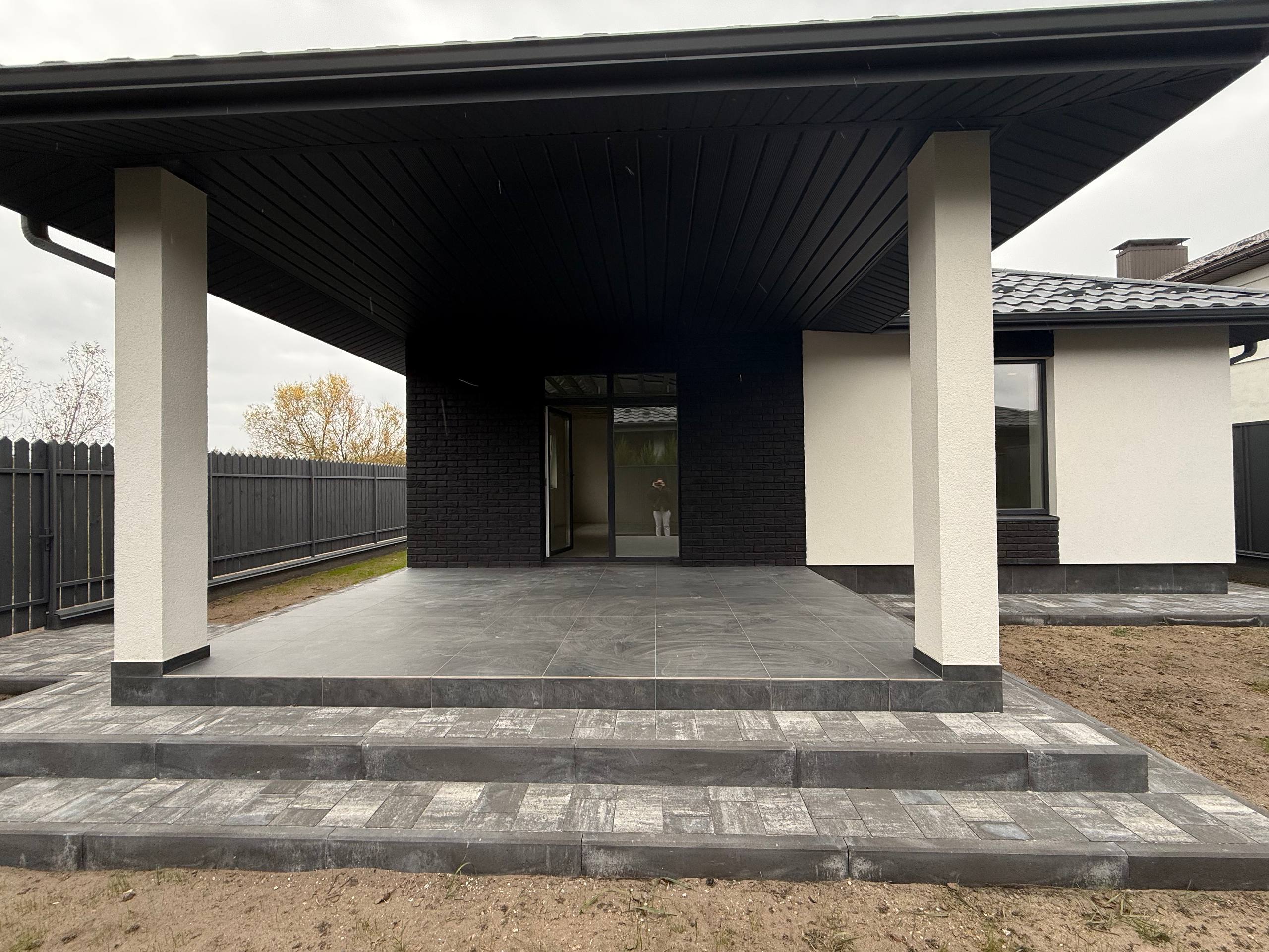 Лісова Буча Одноповерховий будинок з автонавісом та терасою - Зображення 3