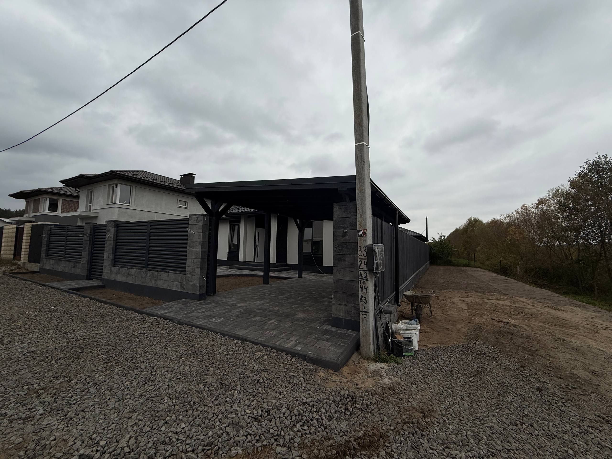 Лісова Буча Одноповерховий будинок з автонавісом та терасою - Зображення 8