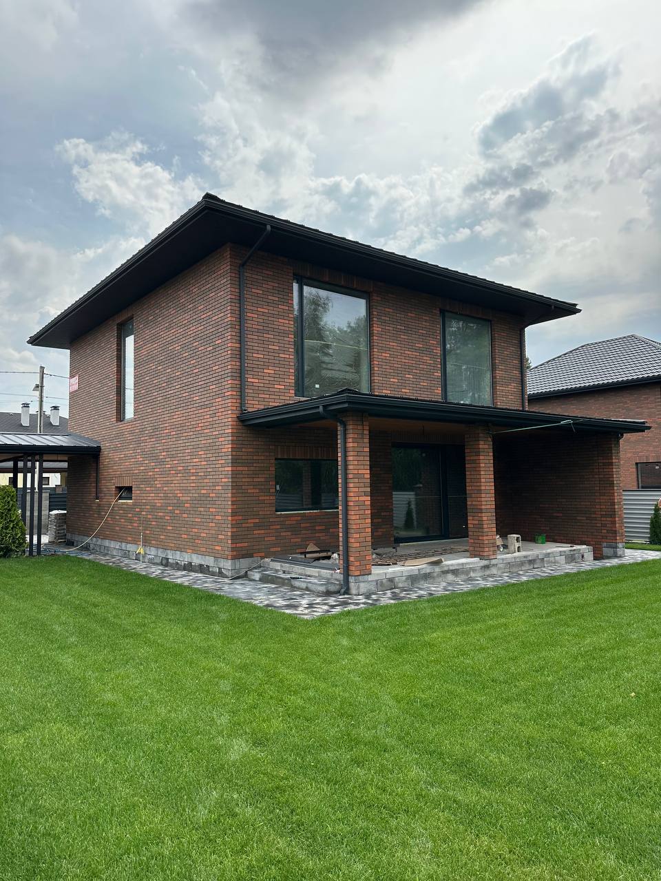 🏡 Сучасний будинок у Гореничах