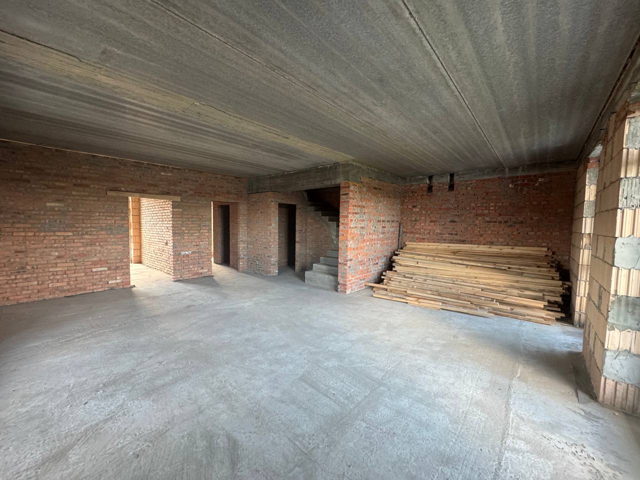 🏡 Сучасний двоповерховий будинок із терасою - Зображення 14