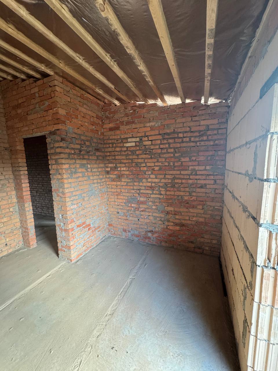 🏡 Сучасний двоповерховий будинок із терасою - Зображення 12