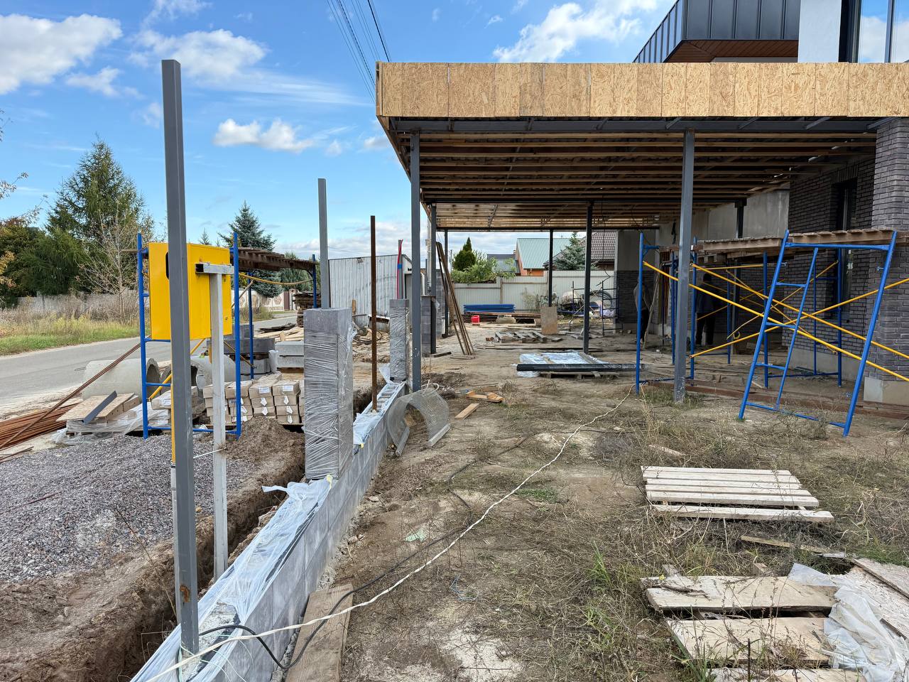 🏡 Сучасний двоповерховий будинок із автонавісом у с. Шевченкове (Білогородка) - Зображення 7