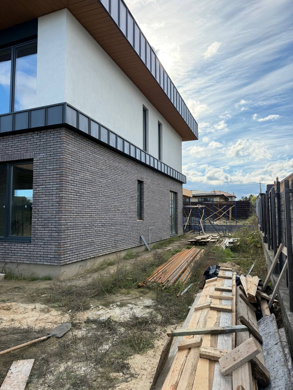 🏡 Сучасний двоповерховий будинок із автонавісом у с. Шевченкове (Білогородка) - Зображення 4