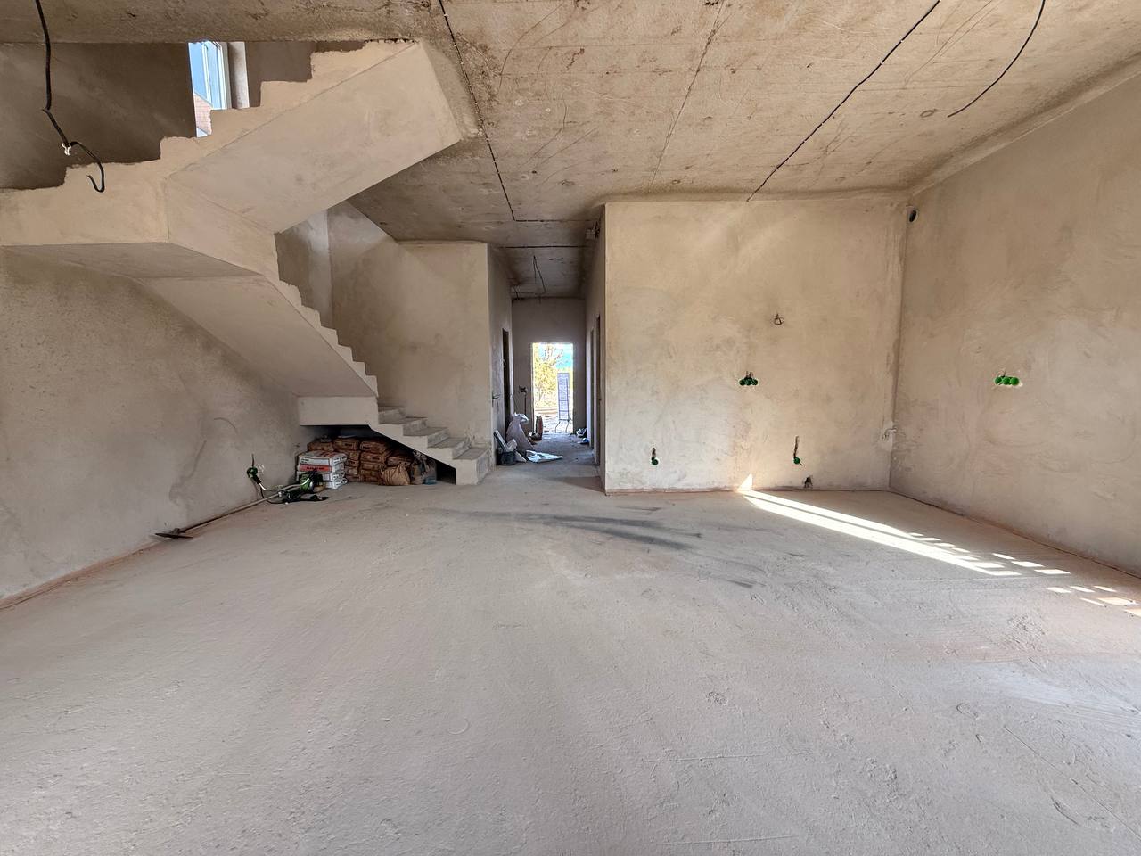 🏡 Сучасний двоповерховий будинок із автонавісом у с. Шевченкове (Білогородка) - Зображення 18