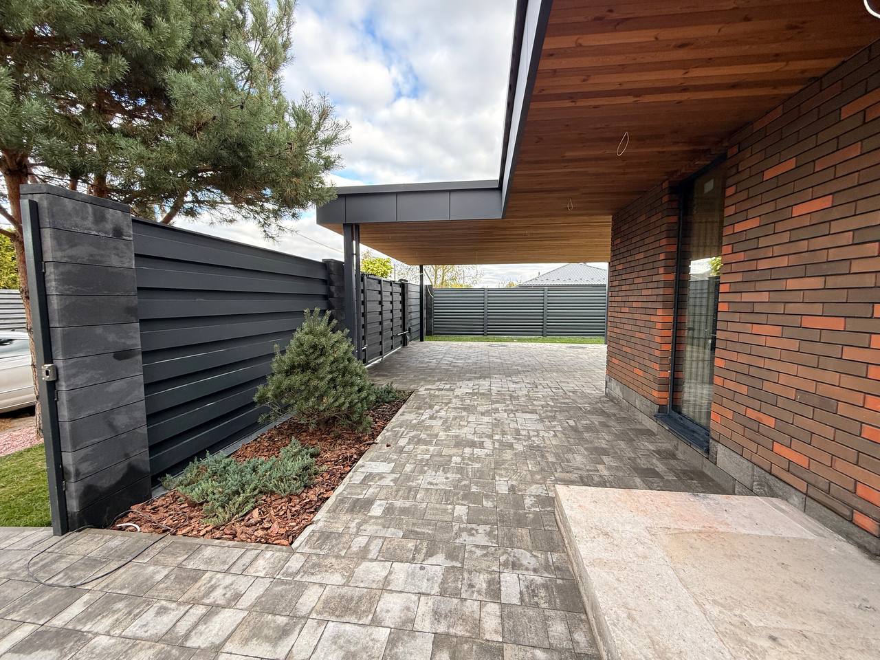 🏡 Сучасний двоповерховий будинок із автонавісом у с. Гореничі - Зображення 9