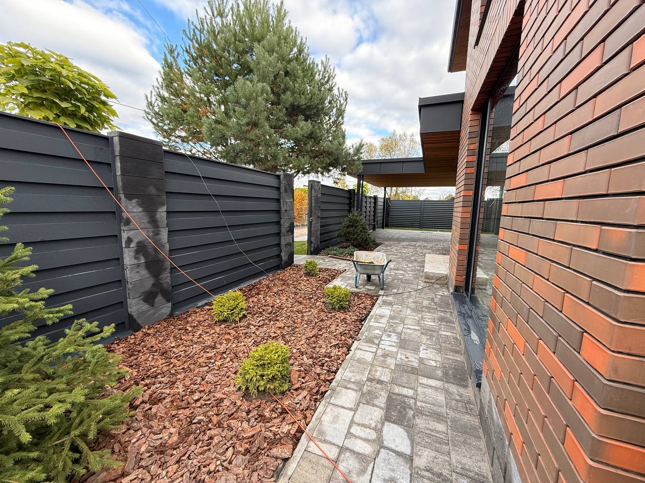 🏡 Сучасний двоповерховий будинок із автонавісом у с. Гореничі - Зображення 7