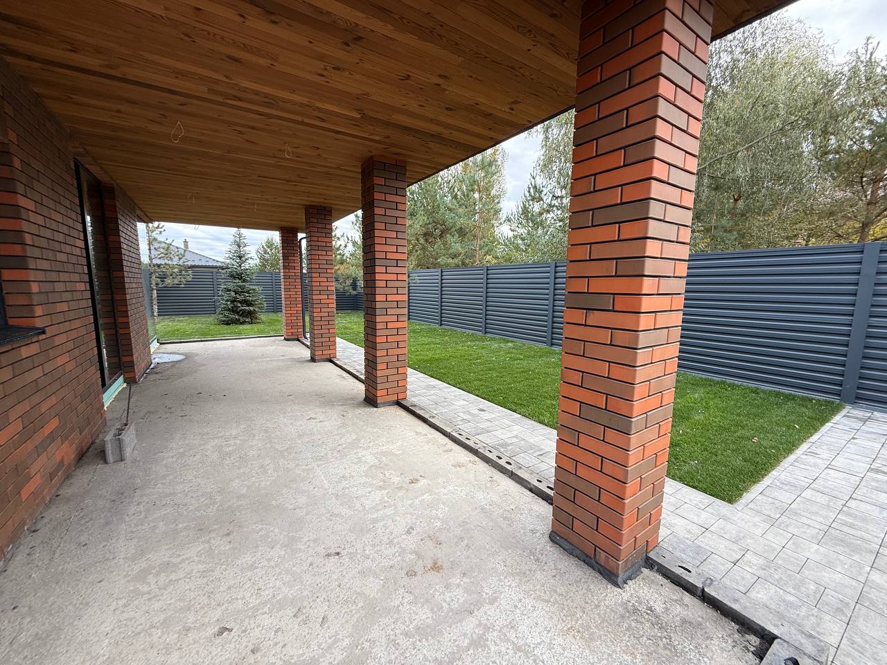 🏡 Сучасний двоповерховий будинок із автонавісом у с. Гореничі - Зображення 11