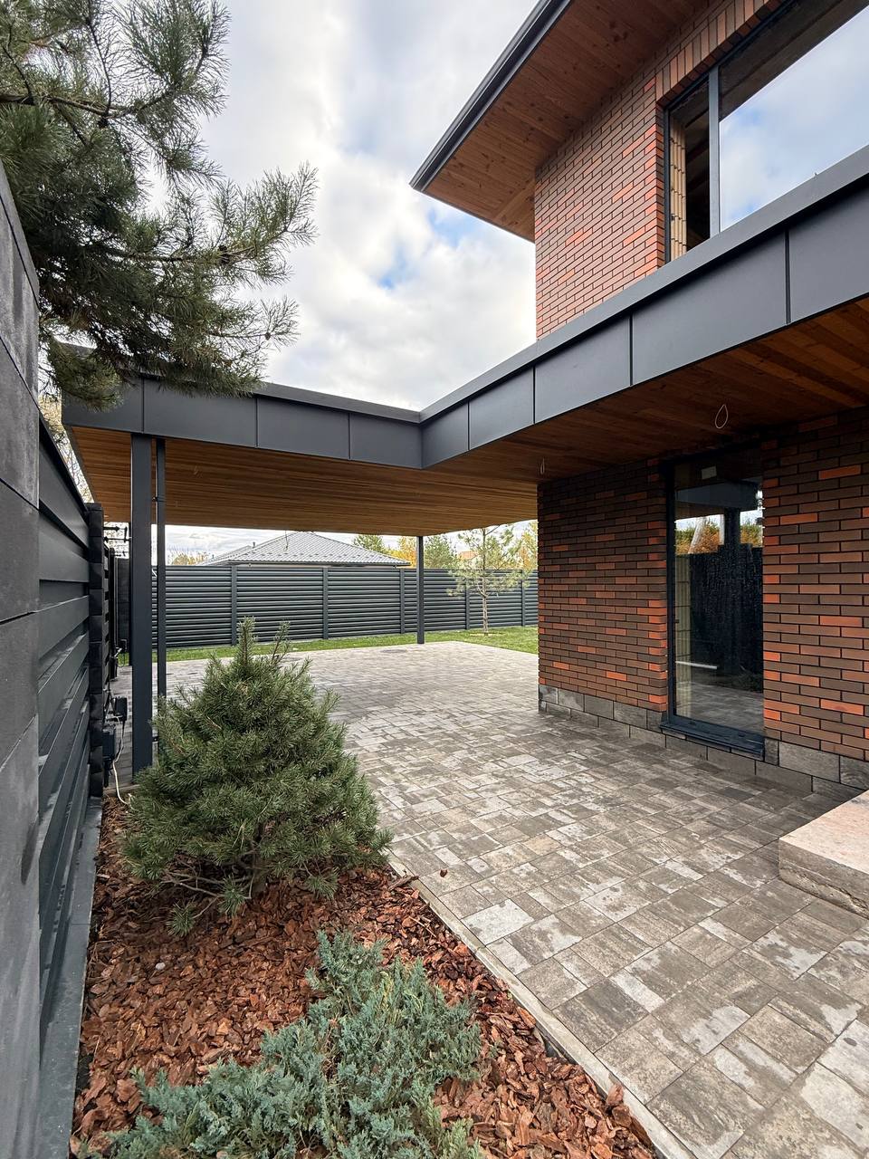 🏡 Сучасний двоповерховий будинок із автонавісом у с. Гореничі - Зображення 12