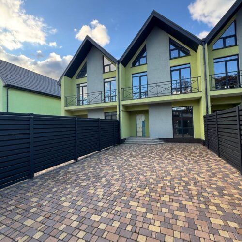 🏡 Таунхауси в  “Стоянка”