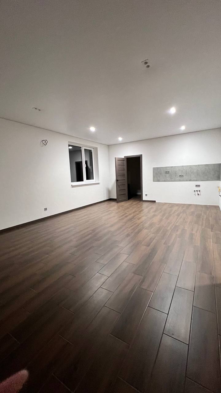 🏡 Будинок з ремонтом та бомбосховищем у с. Гореничі - Зображення 4